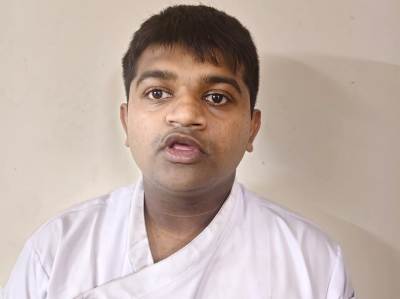 ಮಣಿಪಾಲ: ಅವಾಚ್ಯ ಶಬ್ದಗಳಿಂದ ಬೈದು ಹಲ್ಲೆ  - ದೂರು ಮಣಿಪಾಲ: ಅವಾಚ್ಯ ಶಬ್ದಗಳಿಂದ ಬೈದು ಹಲ್ಲೆ  - ದೂರು